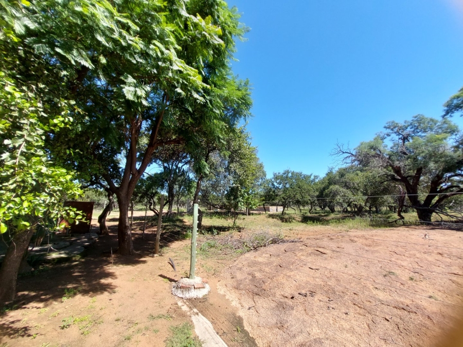 6 Bedroom Property for Sale in Zoutpansdrift North West